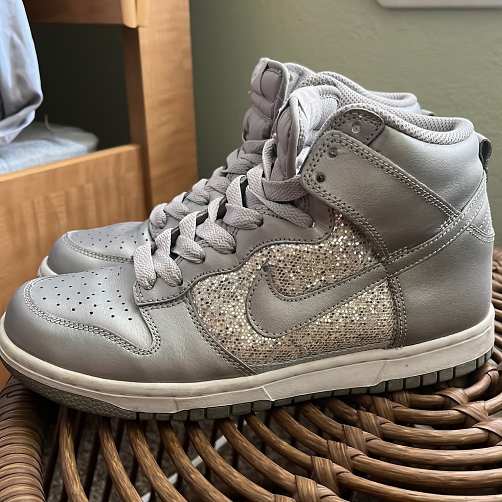 NIKE SILVER HIGH TOP AIR FORCE